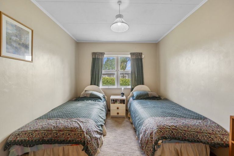 Photo of property in 42 Given Street, Havelock North, 4130