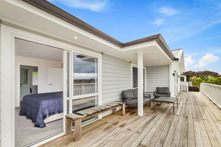 Photo of property in 22a Raelene Place, Massey, Auckland, 0614