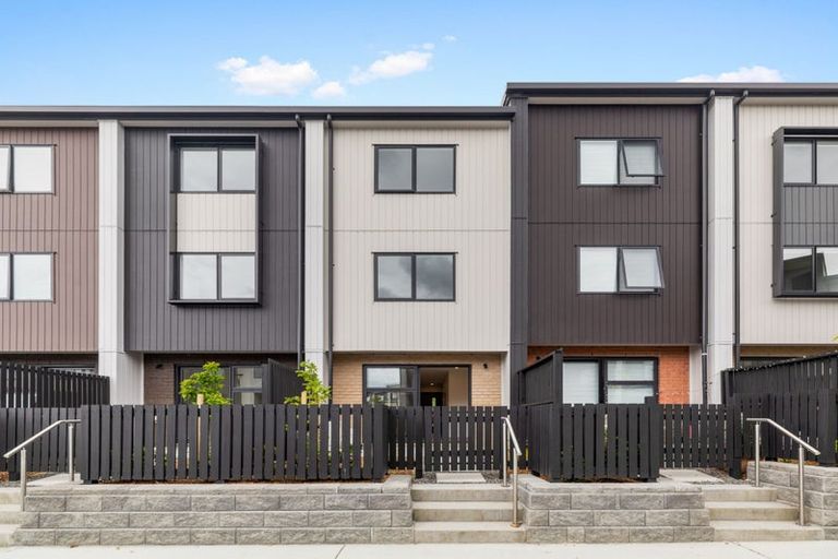 Photo of property in 12 Selo Street, Glen Eden, Auckland, 0602