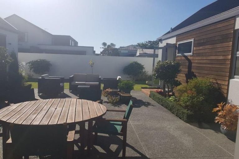Photo of property in 110a Wairakei Road, Bryndwr, Christchurch, 8052