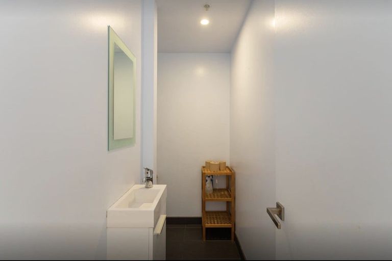 Photo of property in 4/6 Victoria Street, Ebdentown, Upper Hutt, 5018
