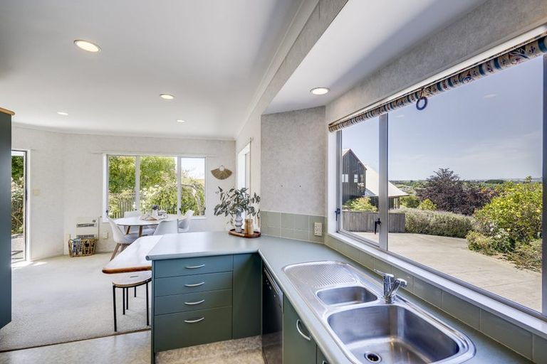 Photo of property in 76b Churchill Drive, Taradale, Napier, 4112