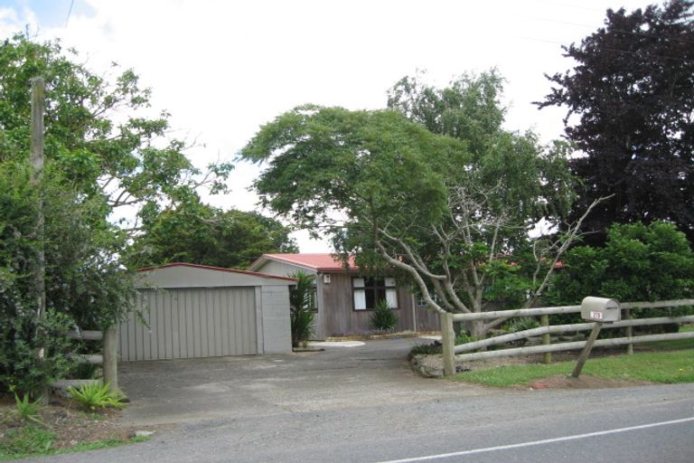 Photo of property in 219 Karaka Nth Road, Karaka, Papakura, 2580