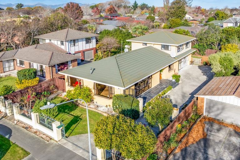 Photo of property in 31 Montclare Avenue, Ilam, Christchurch, 8041