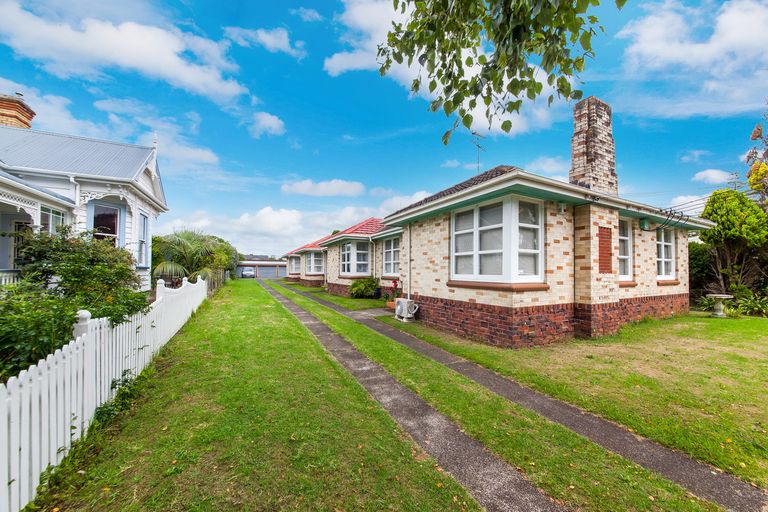 Photo of property in 2/4 Erson Avenue, Royal Oak, Auckland, 1061