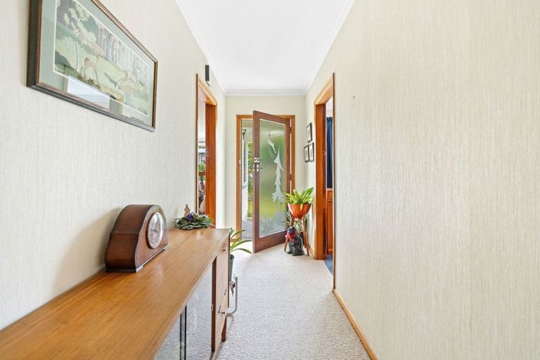 Photo of property in 9 Chester Street, Levin, 5510