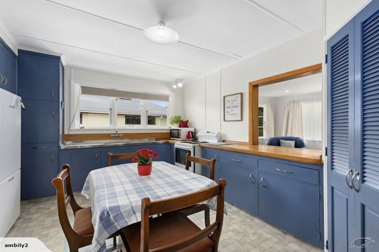 Photo of property in 29 Oxford Crescent, Ebdentown, Upper Hutt, 5018