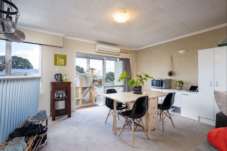 Photo of property in 1/21 Dorset Avenue, Westown, New Plymouth, 4310