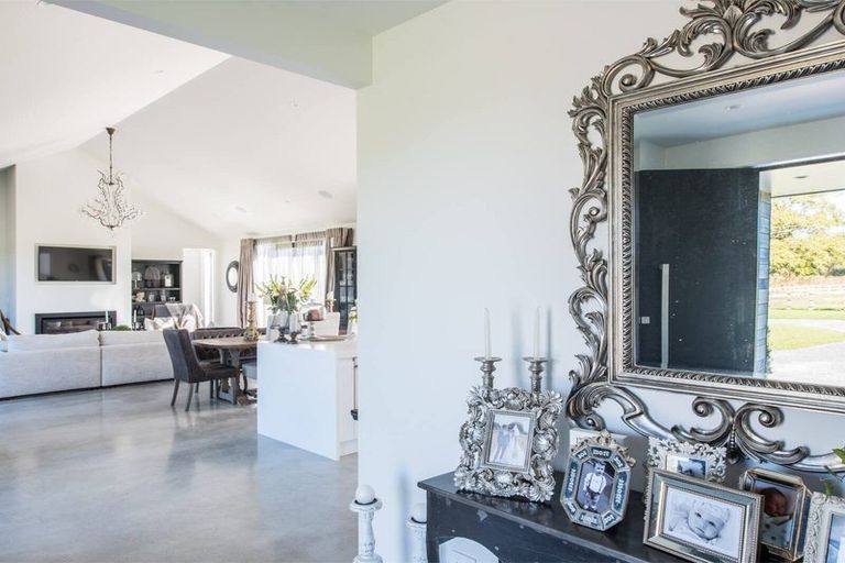 Photo of property in 238 Clifton Road, Whitford, 2571