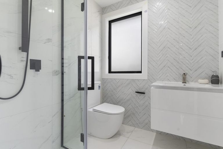 Photo of property in 14 Mutetai Road, Clarks Beach, 2122