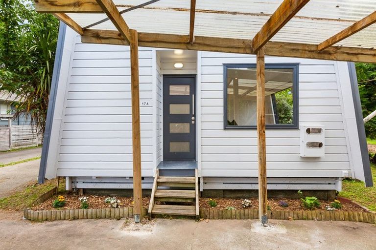 Photo of property in 1/17 Ribblesdale Road, Henderson, Auckland, 0612