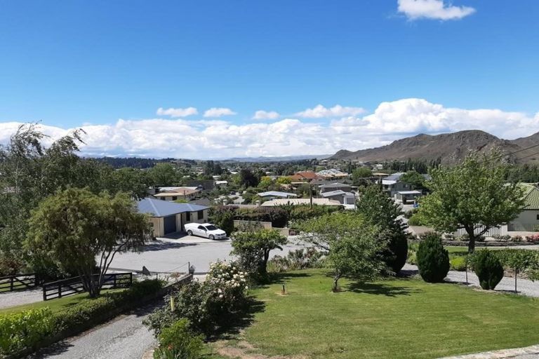 Photo of property in 15 Athenry Road, Bridge Hill, Alexandra, 9320