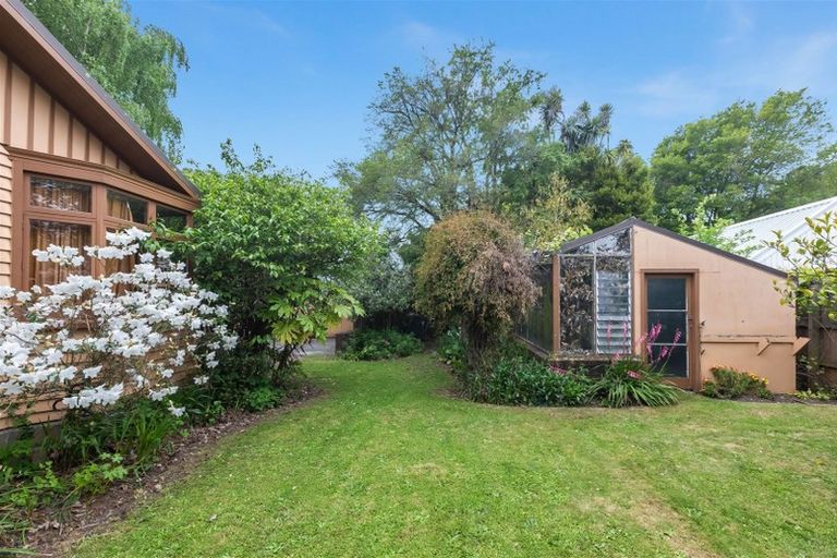 Photo of property in 88 Blighs Road, Strowan, Christchurch, 8052