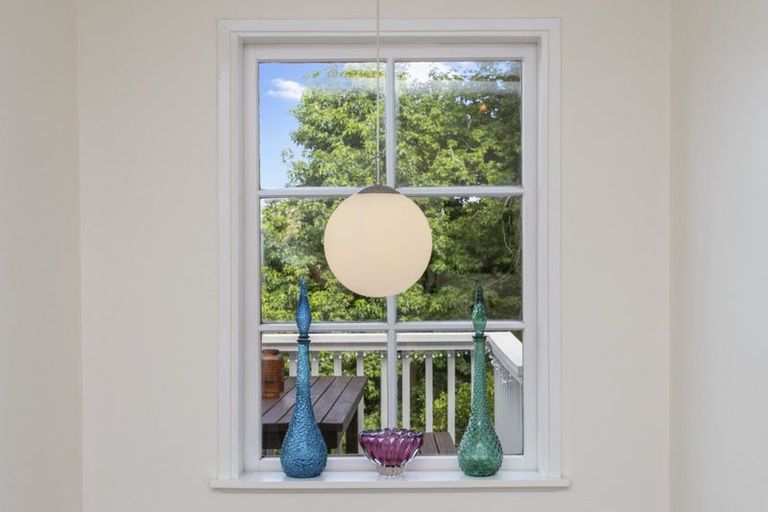 Photo of property in 50 Pleasant Road, Glen Eden, Auckland, 0602