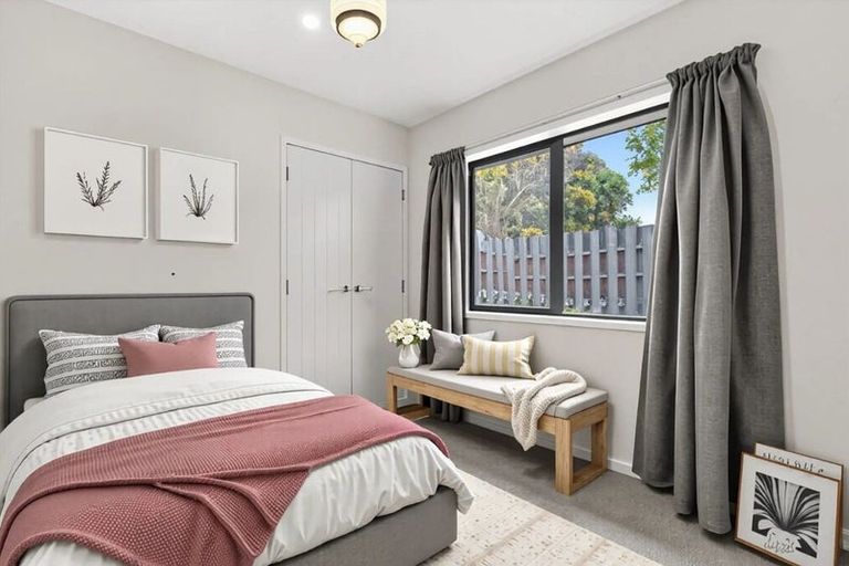 Photo of property in 20 Mcleod Road, Weymouth, Auckland, 2103