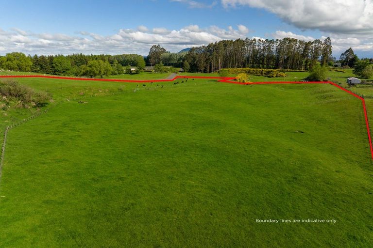 Photo of property in 33 Highview Drive, Wairakei, Taupo, 3384