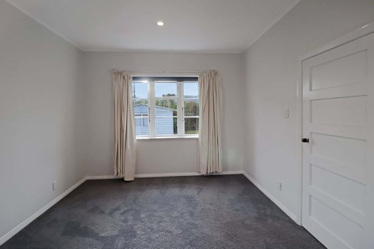 Photo of property in 58 Hall Crescent, Epuni, Lower Hutt, 5011