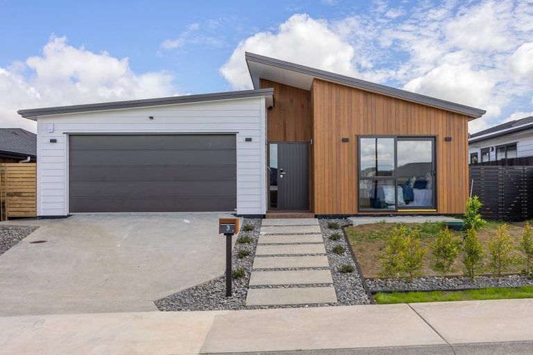 Photo of property in 3 Croatia Avenue, Kumeu, 0810