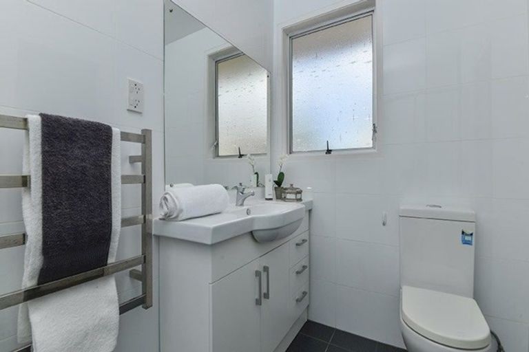 Photo of property in 9 Tangelo Place, Bucklands Beach, Auckland, 2012