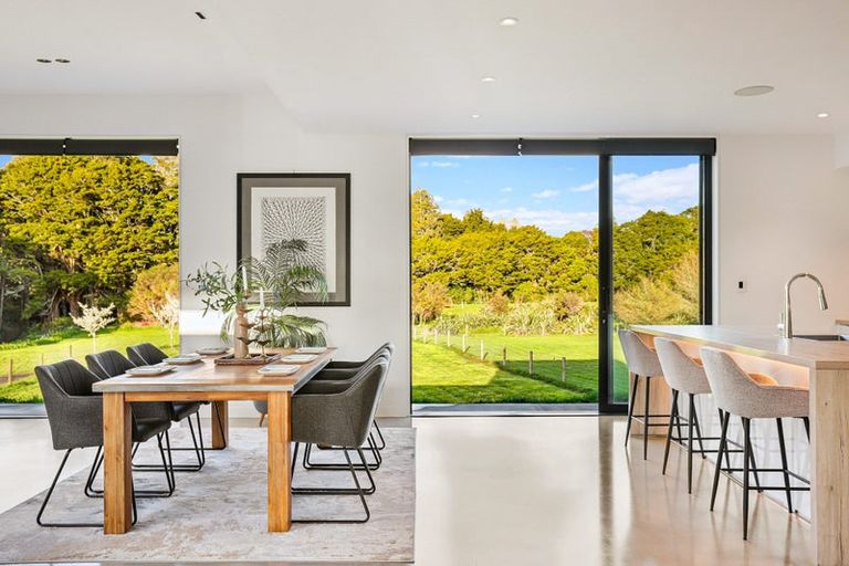 Photo of property in 22 Kahika Grove, Huapai, Kumeu, 0810