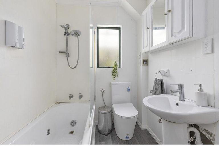 Photo of property in 98a Quebec Street, Kingston, Wellington, 6021