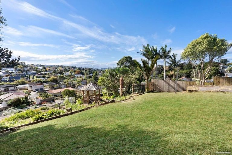 Photo of property in 121 Stredwick Drive, Torbay, Auckland, 0630
