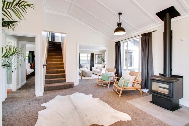 Photo of property in 20 Clifton Road, Haumoana, 4102