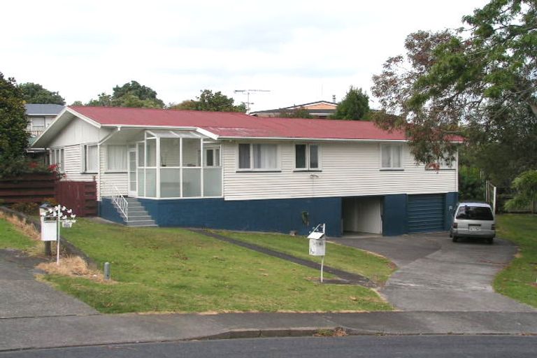 Photo of property in 93 Bond Crescent, Forrest Hill, Auckland, 0620