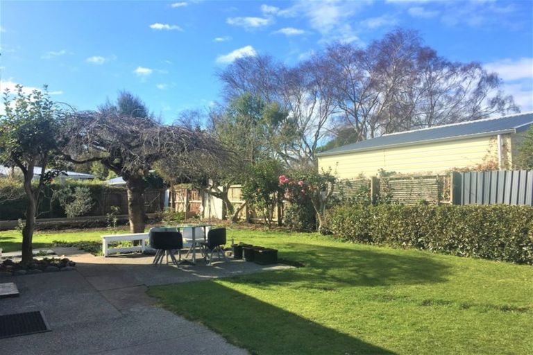 Photo of property in 11 Colwyn Street, Bryndwr, Christchurch, 8053