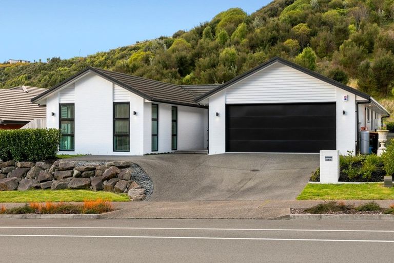 Photo of property in 285 Lakes Boulevard, Pyes Pa, Tauranga, 3112