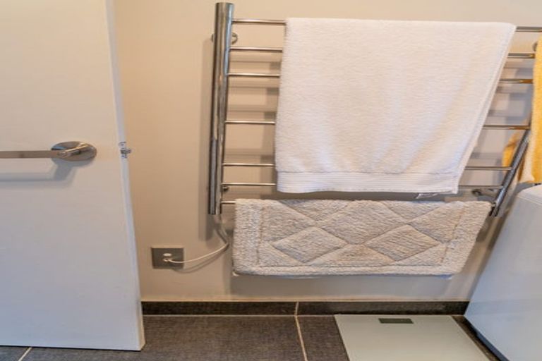 Photo of property in 60 Cardiff Road, Pakuranga, Auckland, 2010