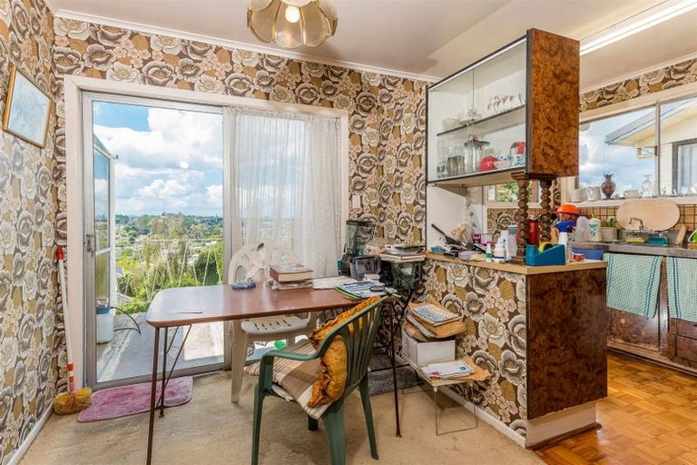 Photo of property in 9 Mcclintock Road, Massey, Auckland, 0614