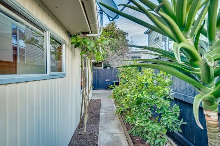 Photo of property in 6/1004 Papamoa Beach Road, Papamoa Beach, Papamoa, 3118