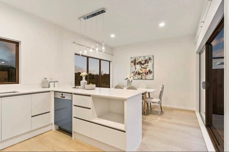 Photo of property in 52 Lockheed Street, Hobsonville, Auckland, 0618