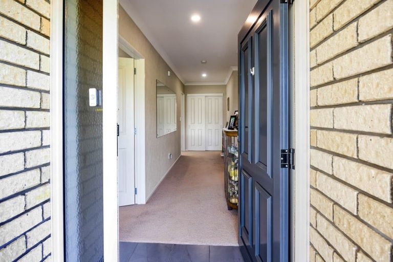 Photo of property in 2a Elizabeth Grove, Stratford, 4332