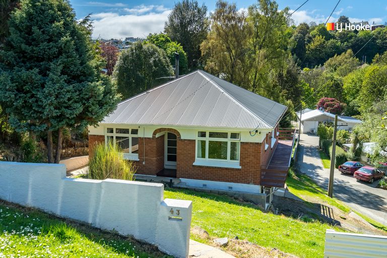 Photo of property in 43 Glen Road, Mornington, Dunedin, 9011