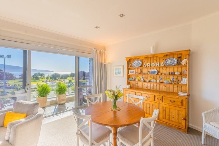 Photo of property in 16/4u Seaview Road, Paraparaumu Beach, Paraparaumu, 5032