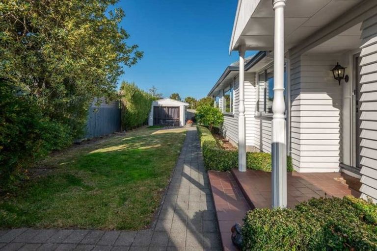 Photo of property in 42 Croziers Road, St Albans, Christchurch, 8052