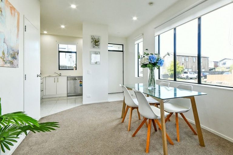 Photo of property in 23 Alliance Lane, Papakura, 2110