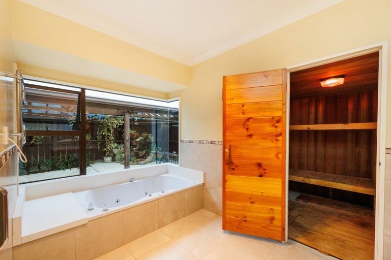 Photo of property in 124 Pahiatua Aokautere Road, Aokautere, Palmerston North, 4471