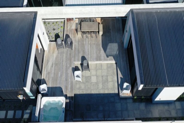 Photo of property in 26 Kuiwai Drive, Rainbow Point, Taupo, 3330