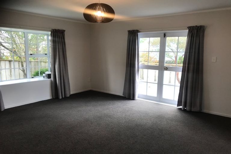 Photo of property in 155 Summerhill Drive, Fitzherbert, Palmerston North, 4410