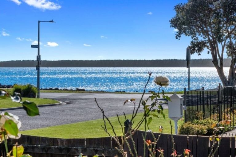 Photo of property in 3a Seaway Terrace, Otumoetai, Tauranga, 3110