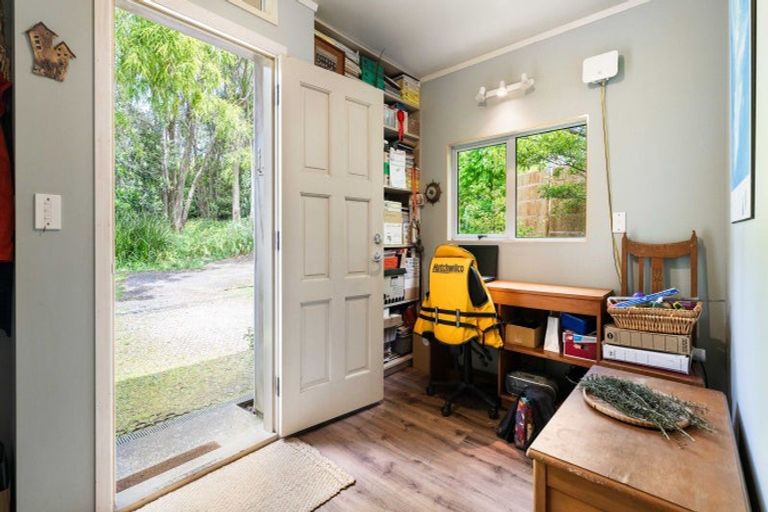 Photo of property in 2447 Port Waikato-waikaretu Road, Waikaretu, Tuakau, 2695
