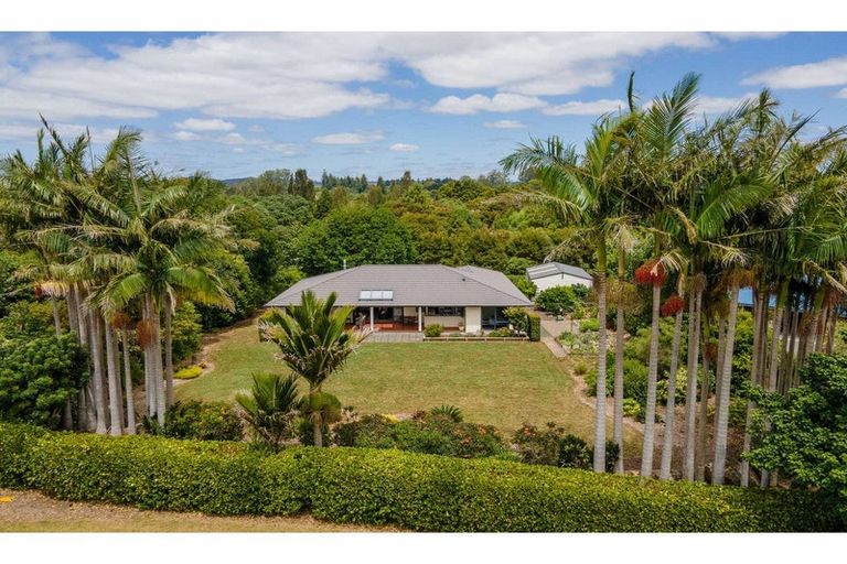 Photo of property in 37 Edkins Road, Kerikeri, 0230