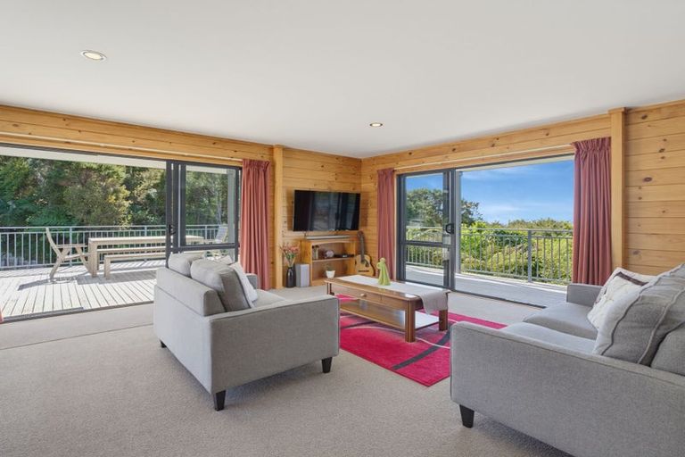 Photo of property in 595 Boat Harbour Road, Whenuakite, Whitianga, 3591