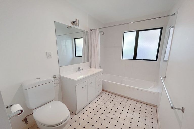 Photo of property in 298 Park Road, Hokowhitu, Palmerston North, 4410