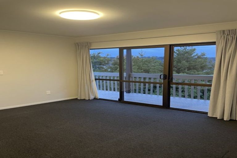 Photo of property in 227 Titirangi Road, Titirangi, Auckland, 0604