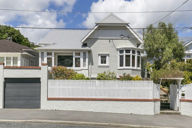 Photo of property in 57 Waipapa Road, Hataitai, Wellington, 6021