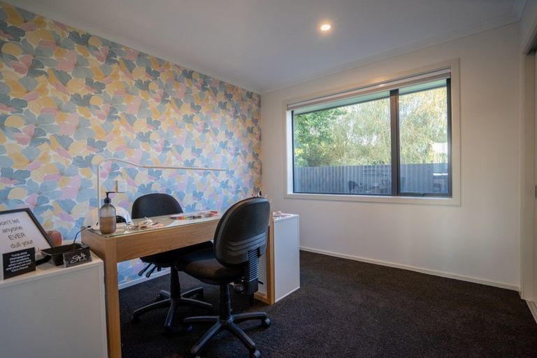 Photo of property in 40 Queen Street, Winton, 9720